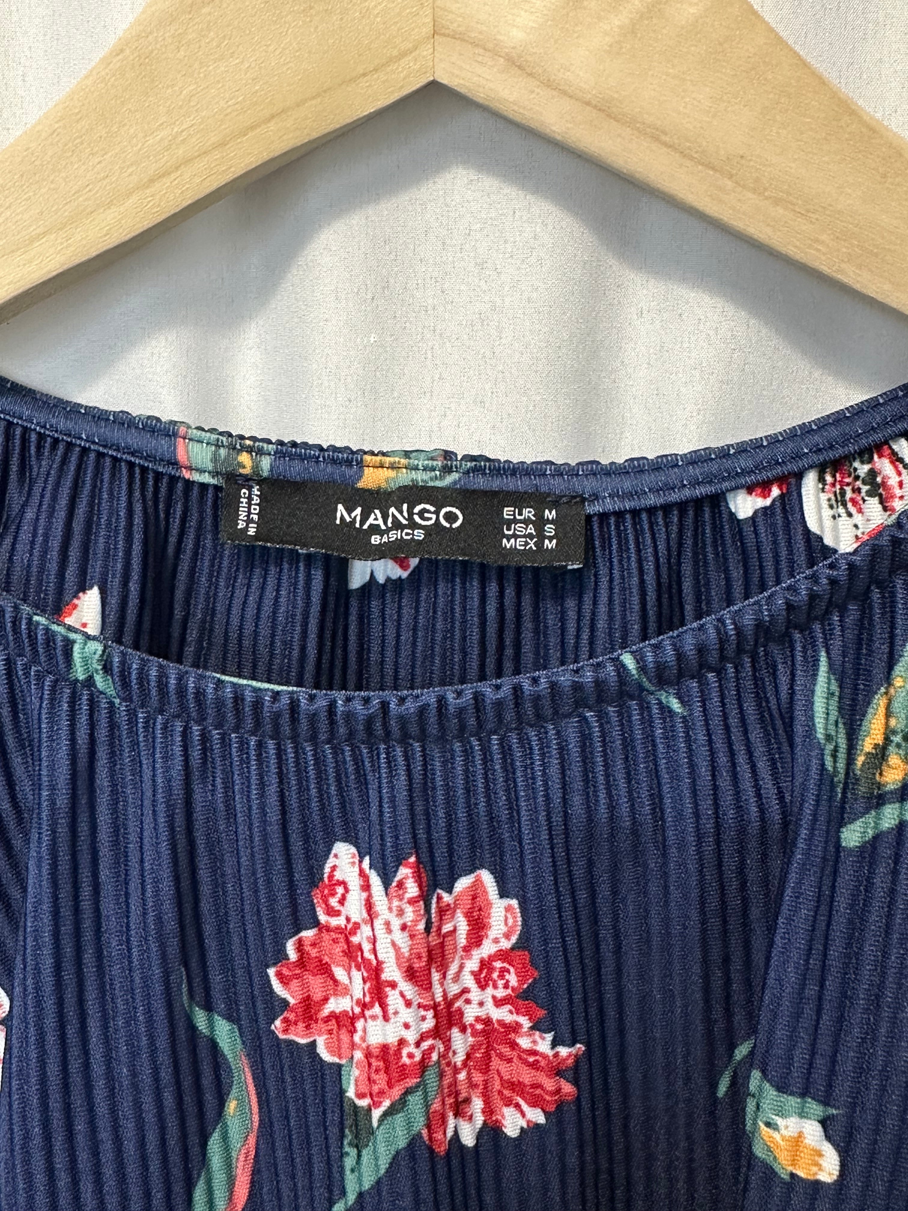 granatowa plisowana sukienka w kwiaty mango
