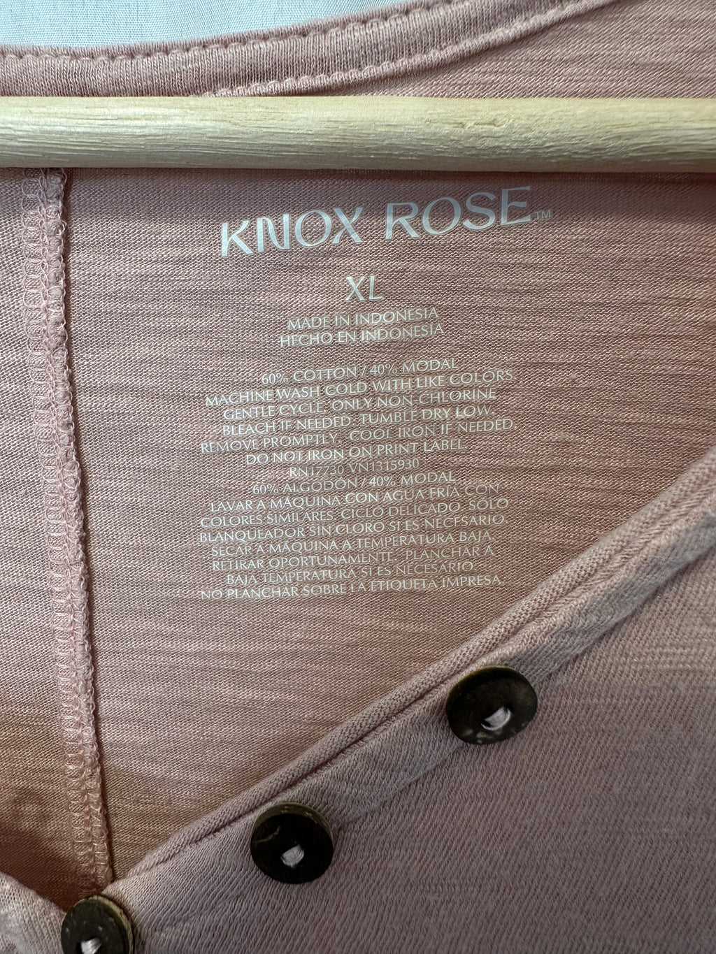 t-shirt z guzikami knox rose