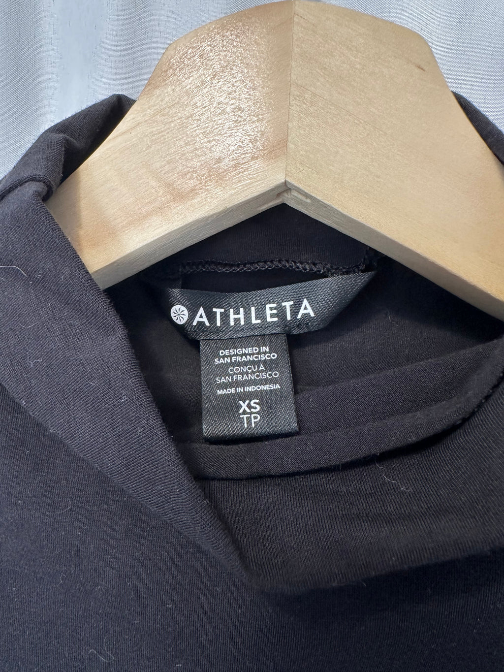czarna bezrękawnik z golfem athleta