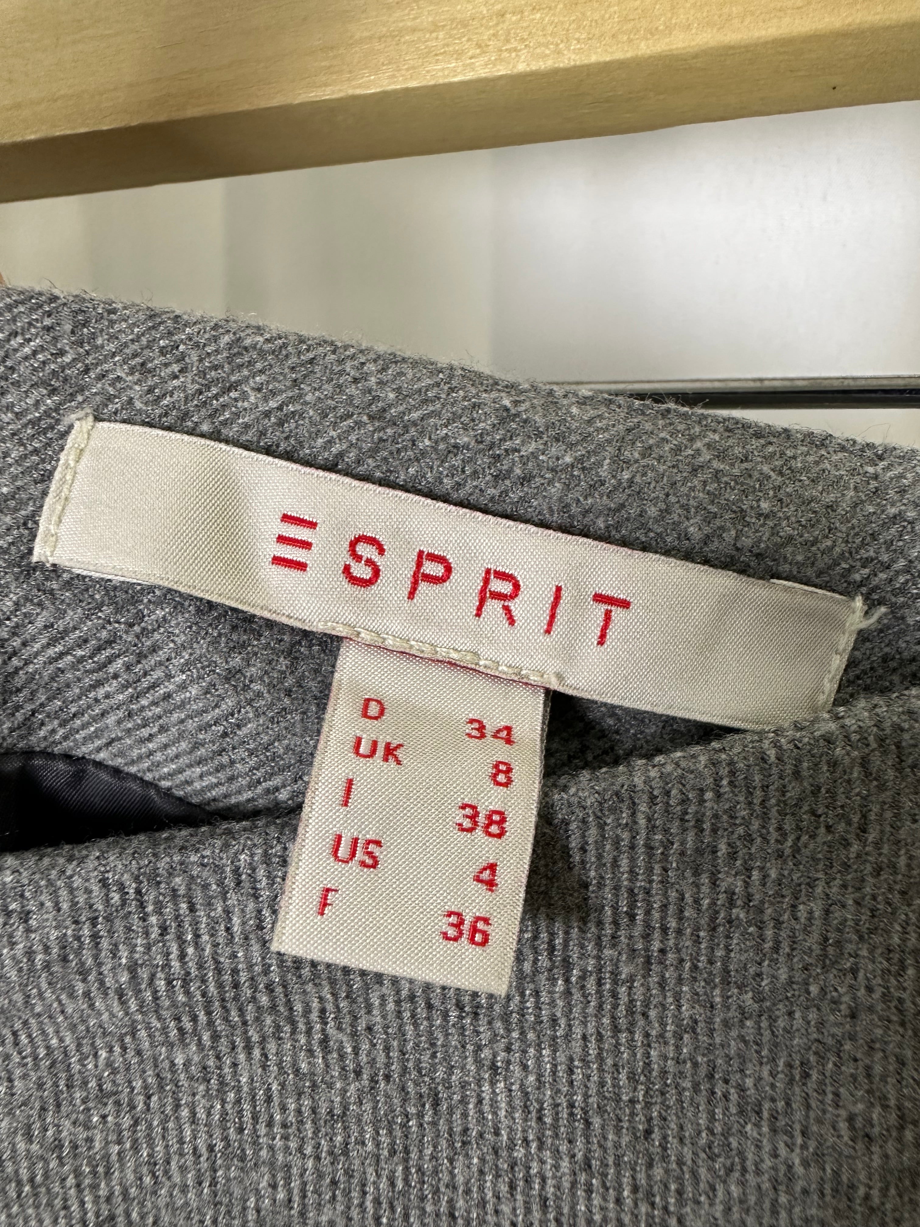 Klasyczna szara spódnica od marki Esprit