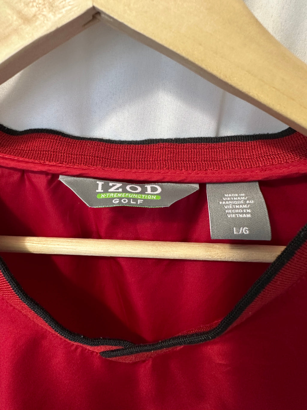 Czerwona kurtka sportowa IZOD Golf
