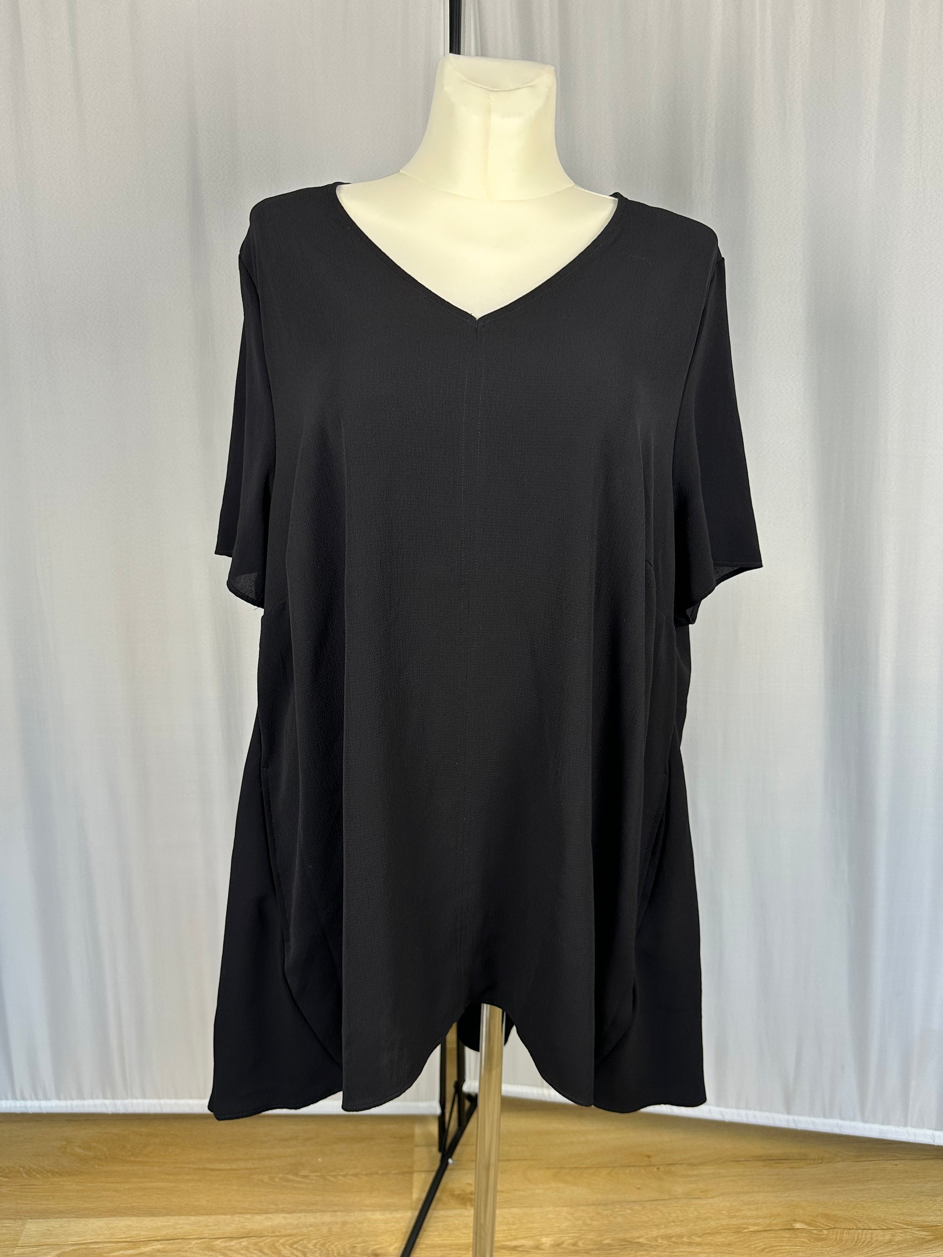 Czarna sukienka oversize