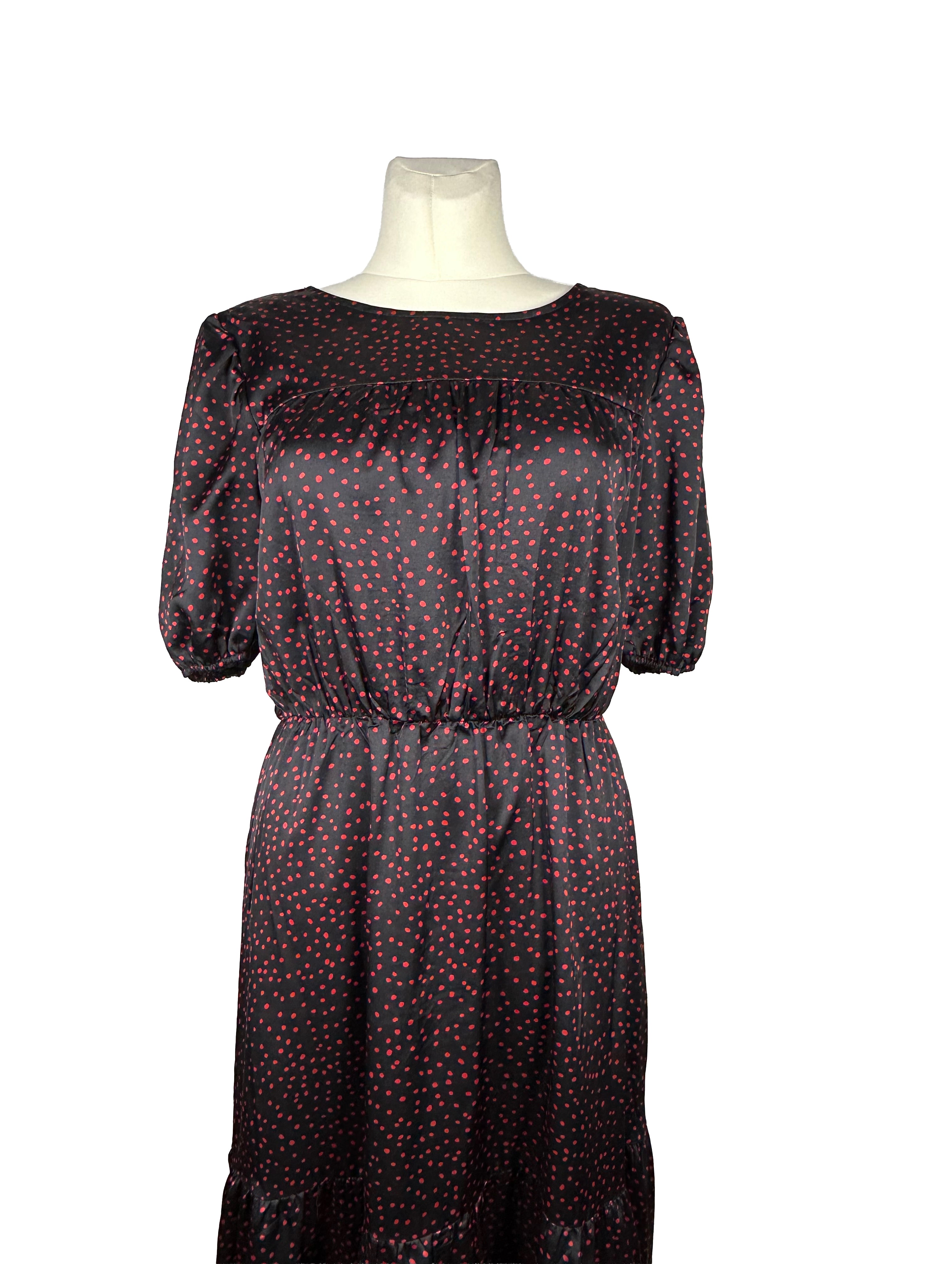 Czarna sukienka maxi w czerwone kropki